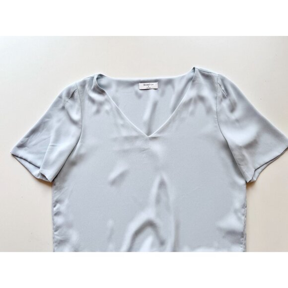 Aritzia BABATON Randy Light Blue Matte Satin Cropped V-Neck Blouse Top, Size M - Picture 6 of 10